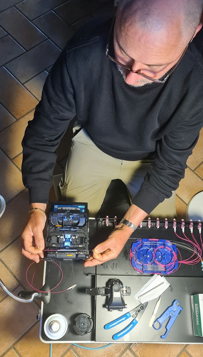 Cablaggio di cassetti ottici in fibra multimodale OM4 con connessioni LC duplex